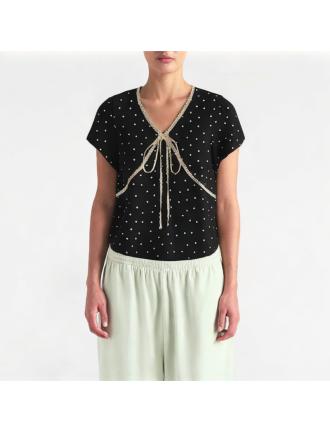 Lace V-Neck Short Sleeves Lace V-Neck Short Sleeves